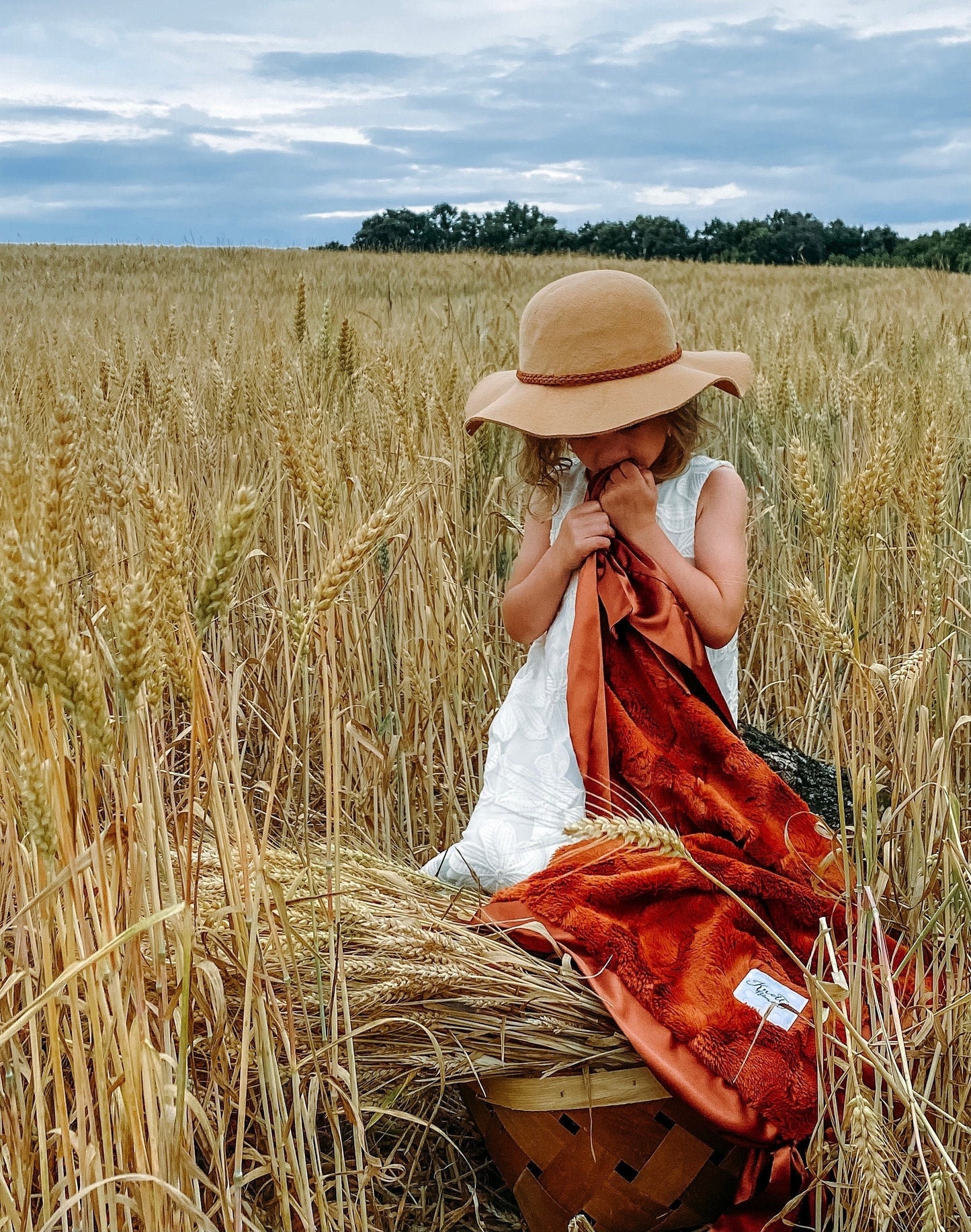 Satin Back Colorful Hide Amber Faux Fur Knotty Blankie