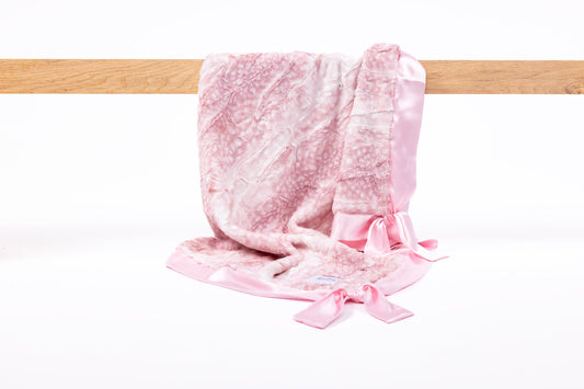 Pink Sandpiper Knotty Blankie