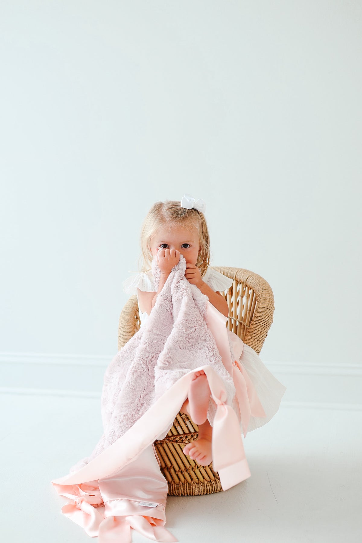 Rosey Cheeks Knotty Blankie