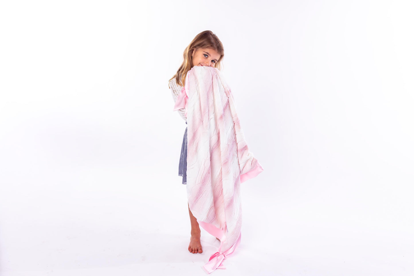 Ombre Rose Knotty Blankie