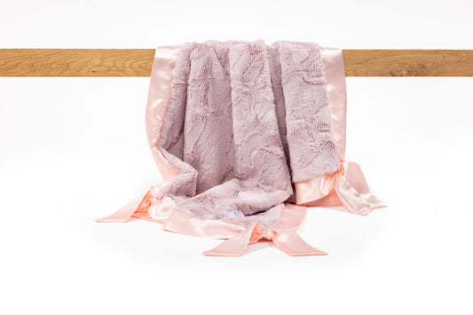 Rosey Cheeks Knotty Blankie