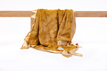 Honey Knotty Blankie